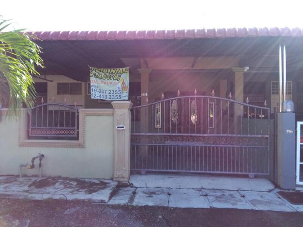 Deenaz Utara Homestay Alor Setar Buitenkant foto